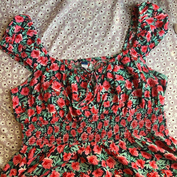 Old Navy Waist-Defined Painted Floral Mini Dress - Picture 6 of 6